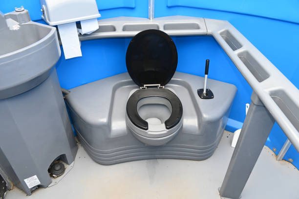Best Portable restroom trailer rental  in Muskegon, MI